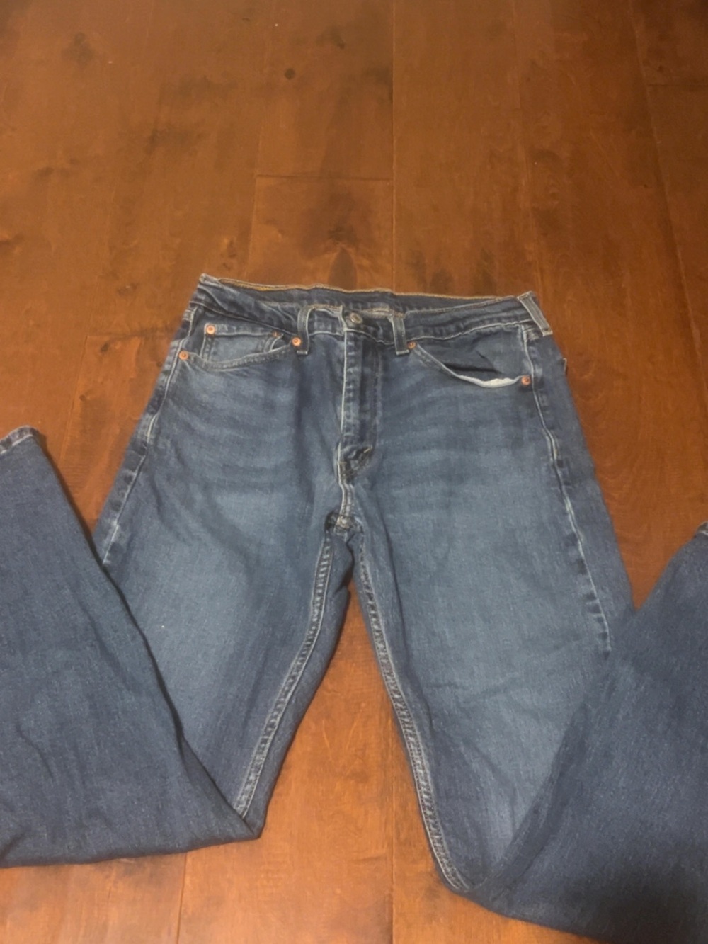 Levis Dark Blue Jean 32 x 32